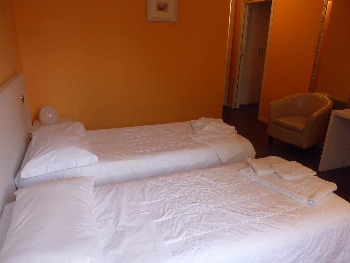Hotel Padus Meuble Parma San Quirico  Buitenkant foto